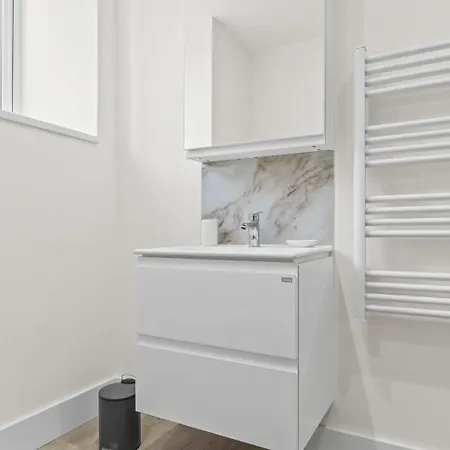 Prime Town Centre Location I Gold St D-Lux 1Br Apartment With Sofa Bed, Modern Amenities, Walk To Train, Bus Stations, Shops & Cafes I Leisure And Business Stays Welcome Multiple Units Available Northampton Exterior photo