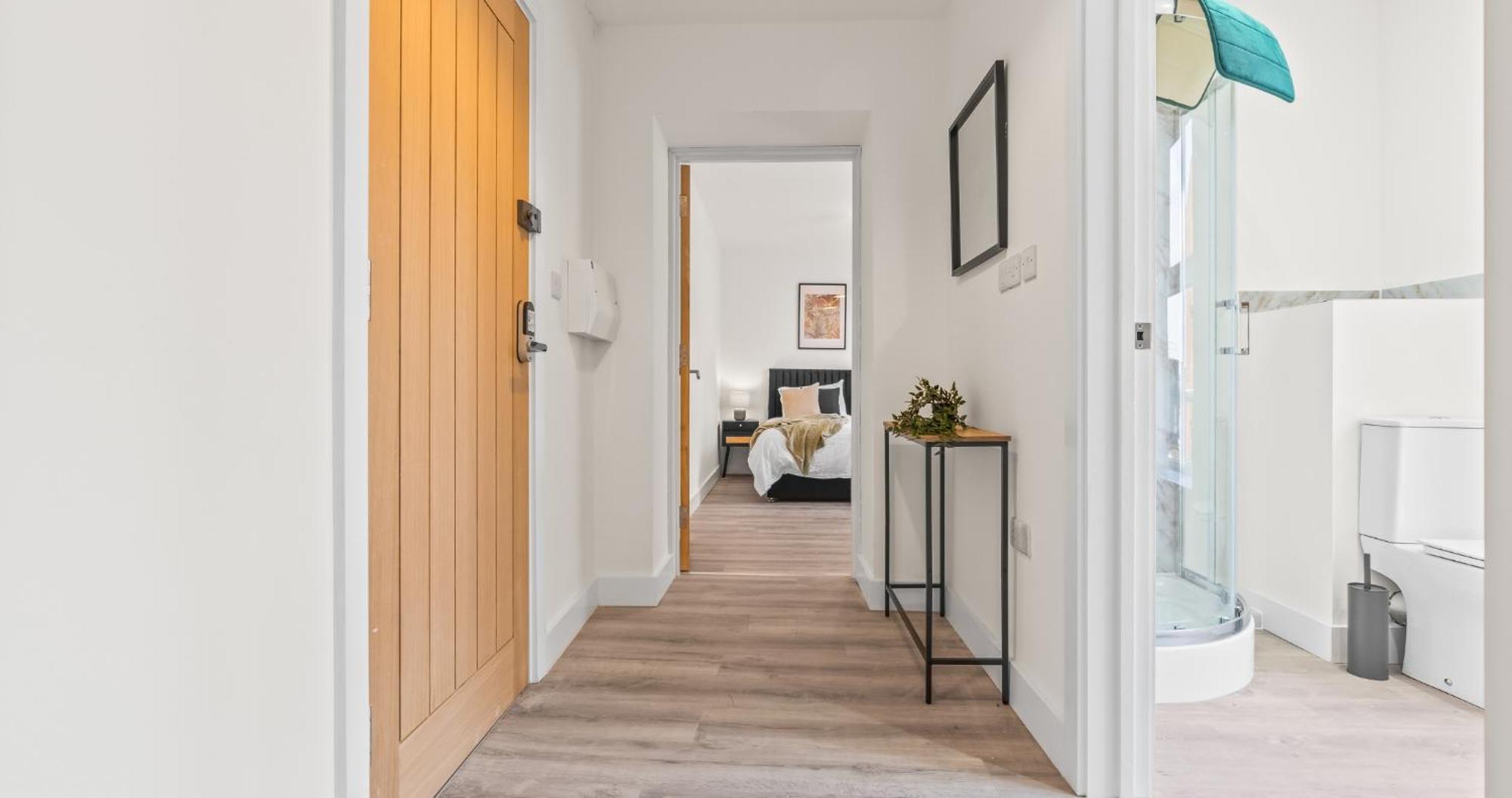 Prime Town Centre Location I Gold St D-lux 1br With Sofa Bed, Modern Amenities, Walk To Train, Bus Stations, Shops & Cafes I Leisure And Business Welcome Multiple Units Available