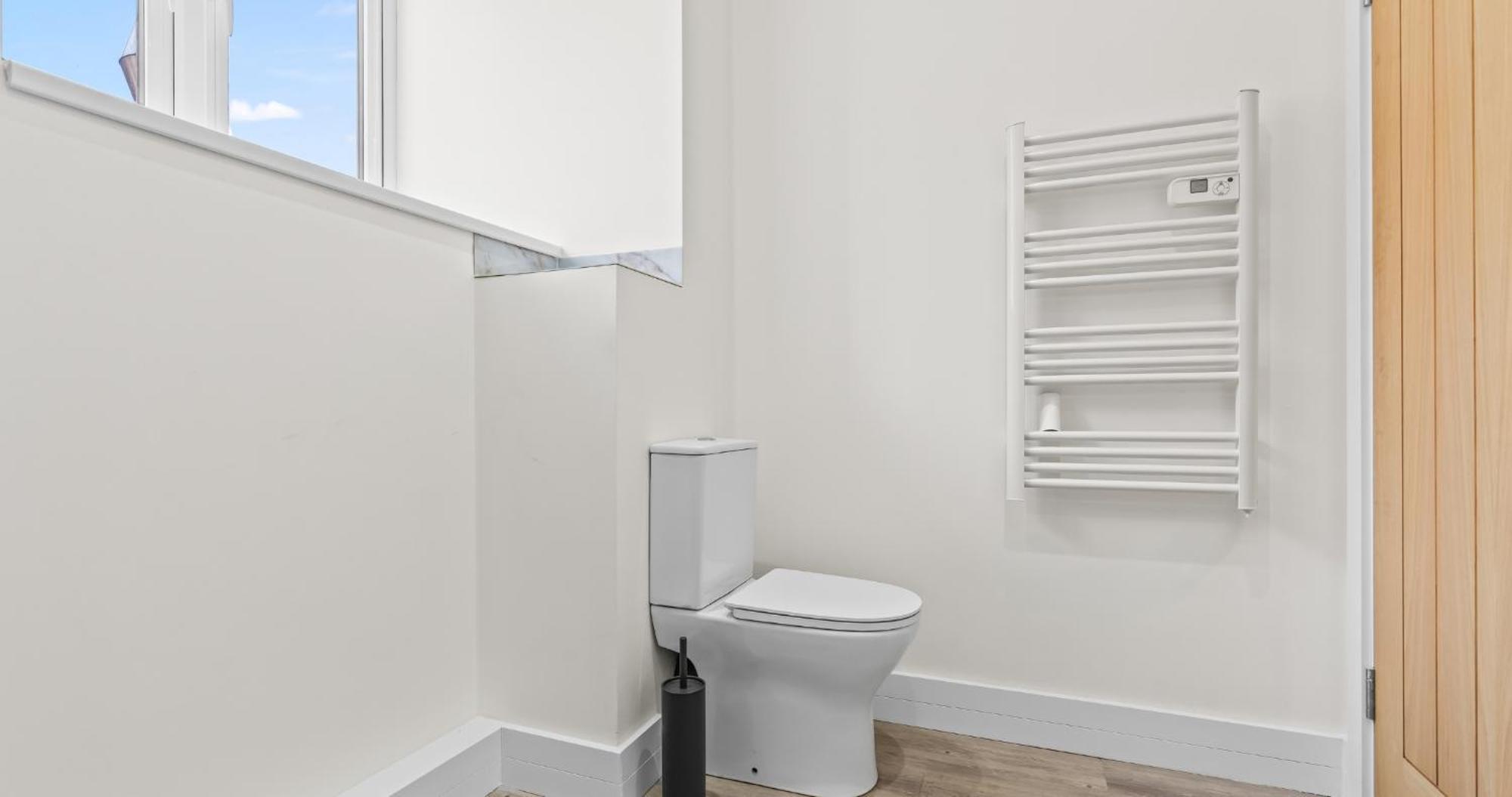 Prime Town Centre Location I Gold St D-lux 1br With Sofa Bed, Modern Amenities, Walk To Train, Bus Stations, Shops & Cafes I Leisure And Business Welcome Multiple Units Available Apartment Northampton