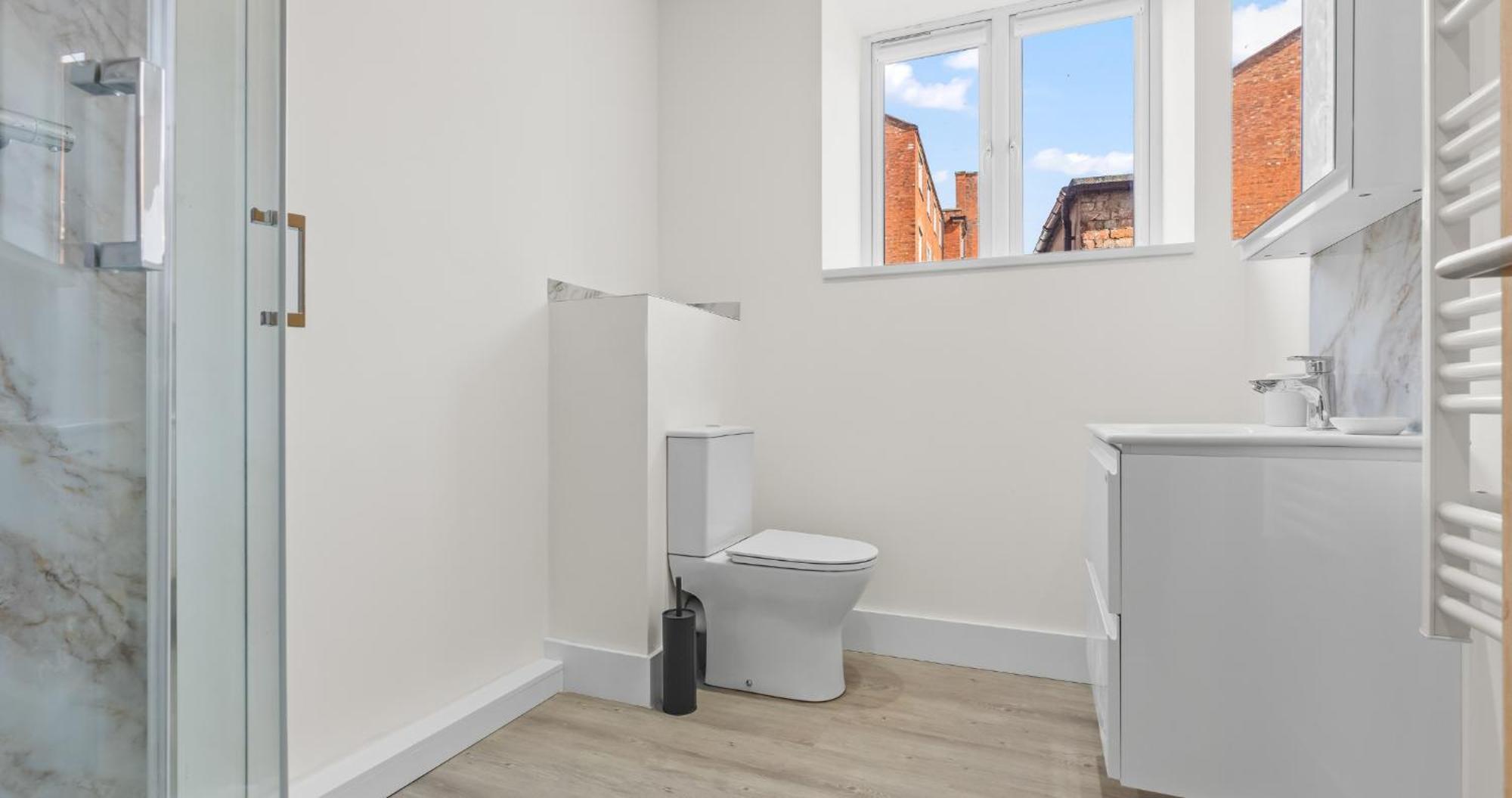 Prime Town Centre Location I Gold St D-lux 1br With Sofa Bed, Modern Amenities, Walk To Train, Bus Stations, Shops & Cafes I Leisure And Business Welcome Multiple Units Available * Northampton